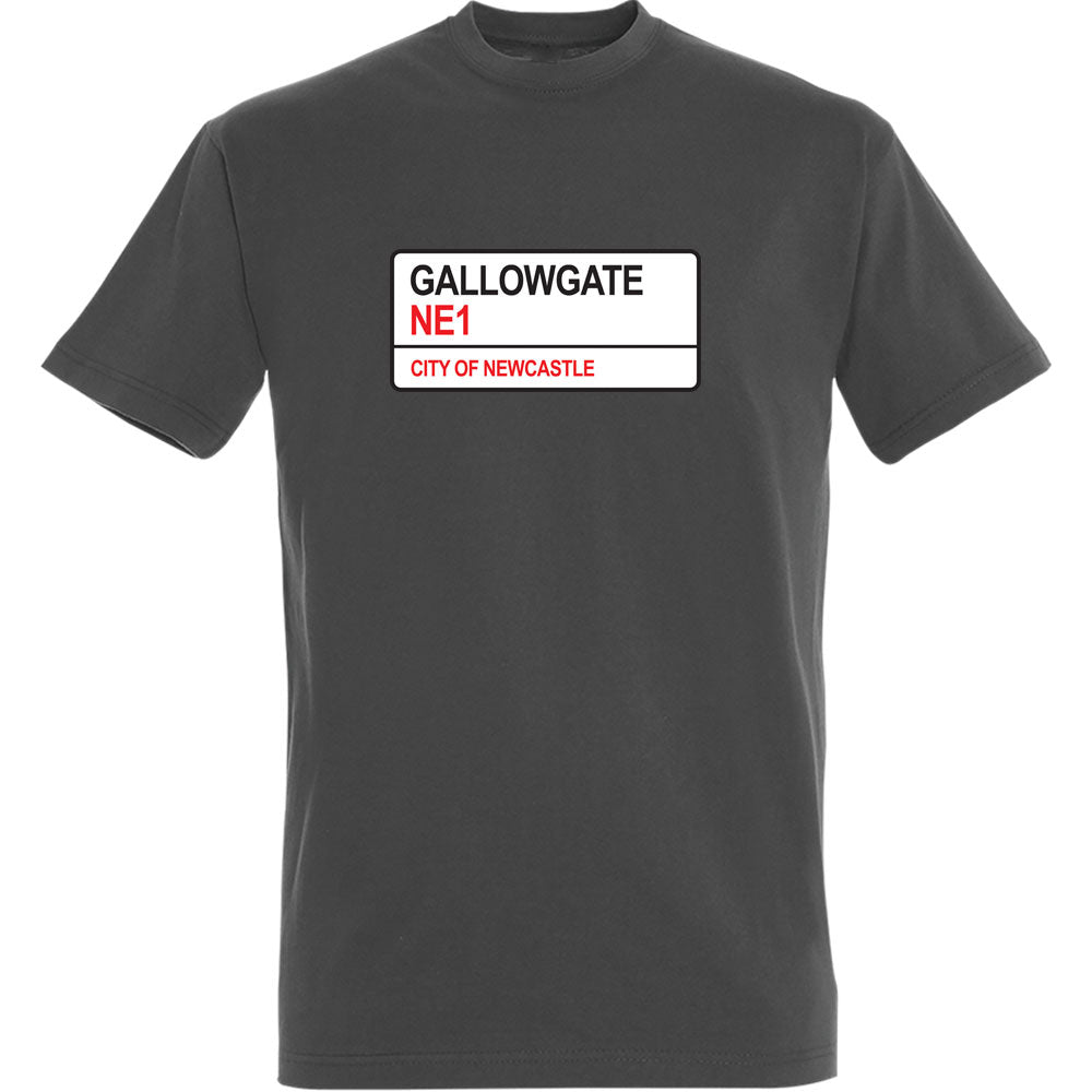 Gallowgate NE1 Road Sign Men's T-Shirt